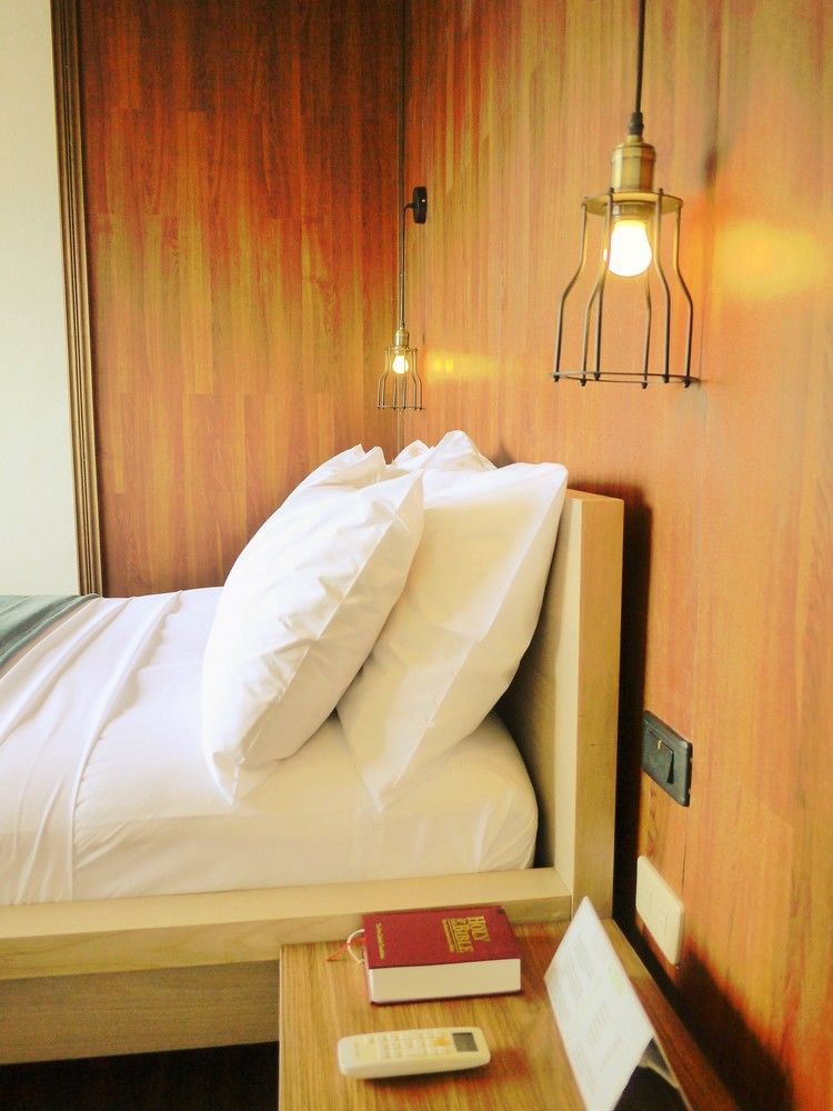 Luxeview Hotel Balabag  Εξωτερικό φωτογραφία
